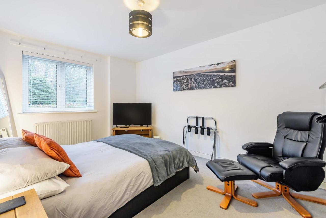 Stylish 2 Bedroom Apartment, Central Exeter, Parking On Site Εξωτερικό φωτογραφία