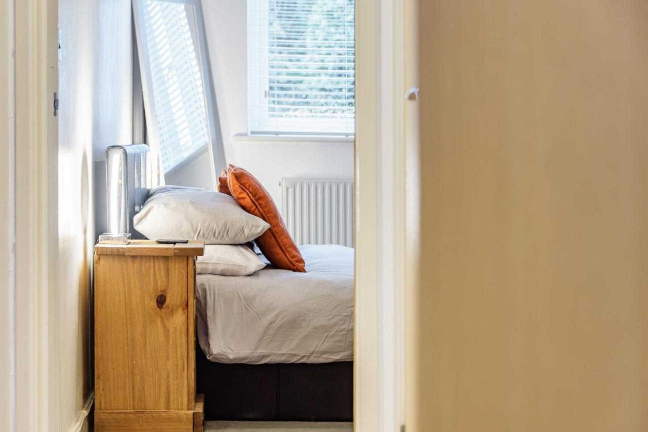 Stylish 2 Bedroom Apartment, Central Exeter, Parking On Site Εξωτερικό φωτογραφία