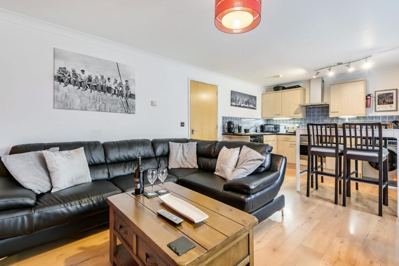 Stylish 2 Bedroom Apartment, Central Exeter, Parking On Site Εξωτερικό φωτογραφία