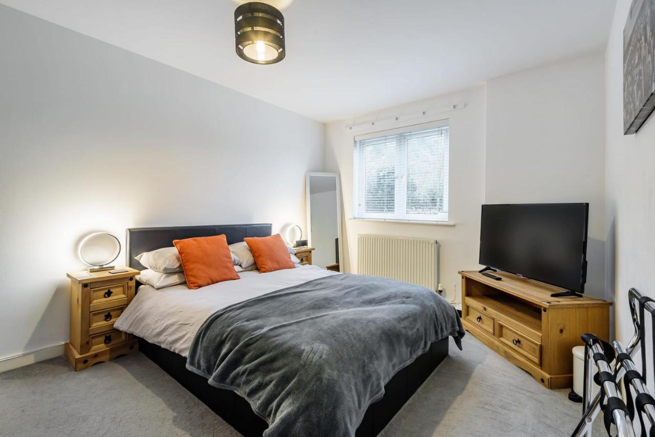 Stylish 2 Bedroom Apartment, Central Exeter, Parking On Site Εξωτερικό φωτογραφία