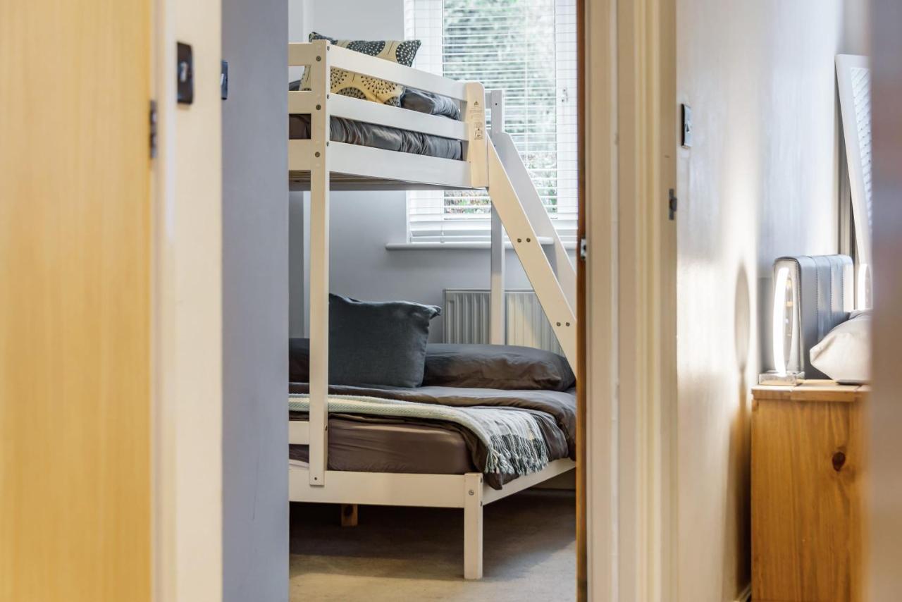 Stylish 2 Bedroom Apartment, Central Exeter, Parking On Site Εξωτερικό φωτογραφία